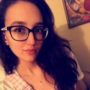 Meet your Posher, Arianna